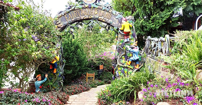 Vinh Tien Flower Street and DaLat Fairytale Land